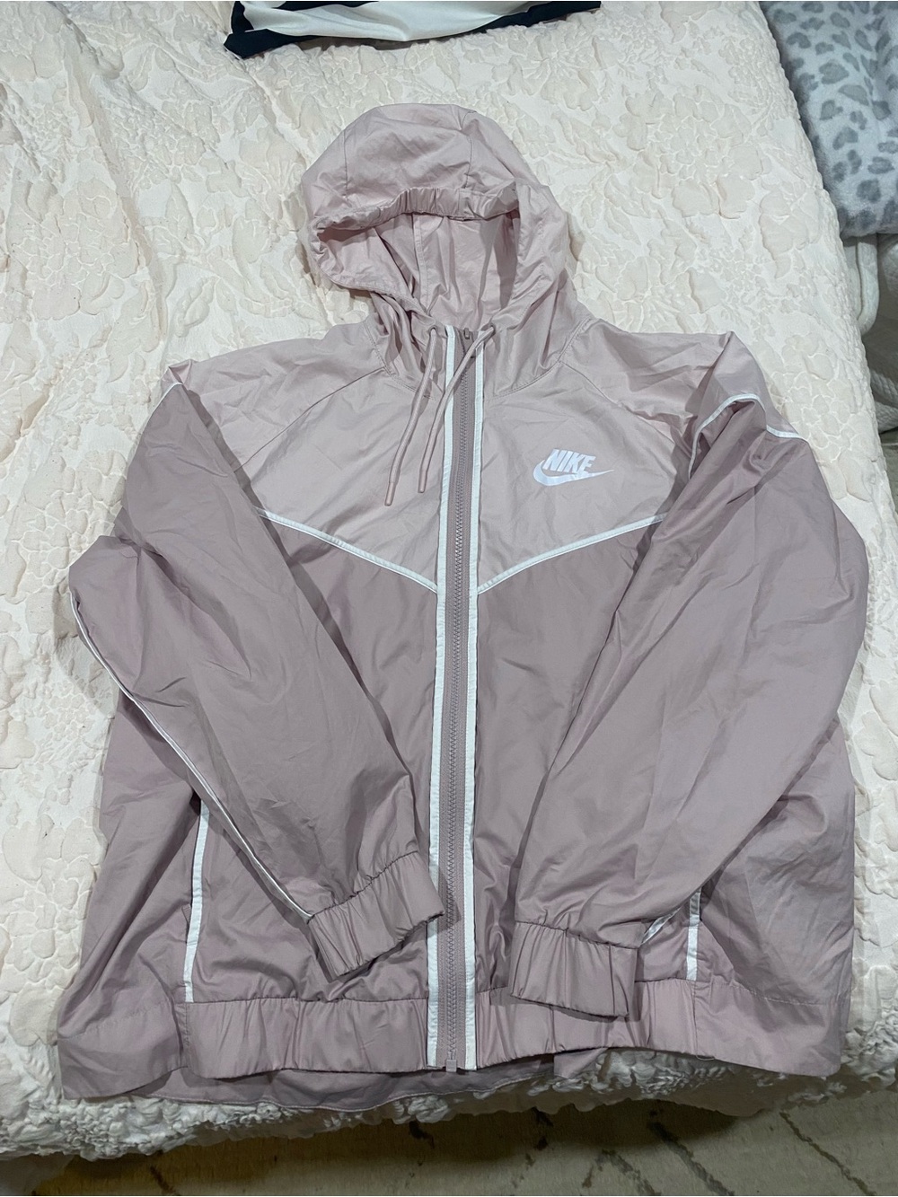 Nike Mauve Hooded Windbreaker Jacket with White Trim